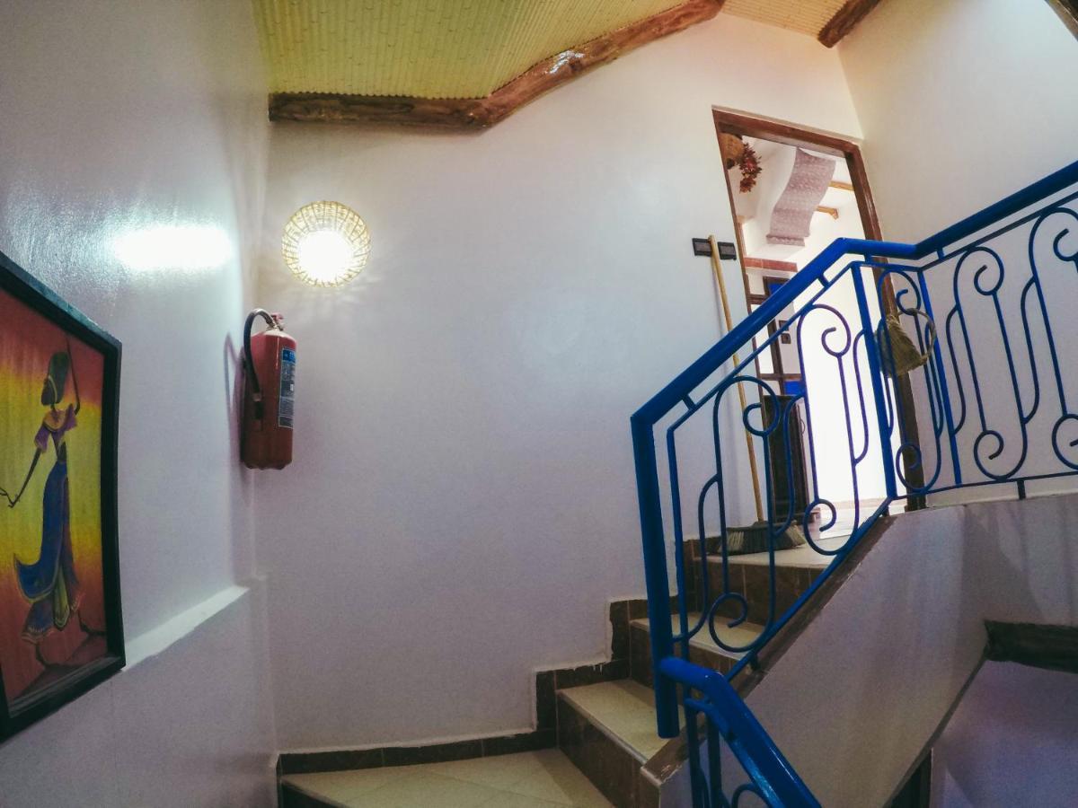 Tamraght White Hostel Экстерьер фото