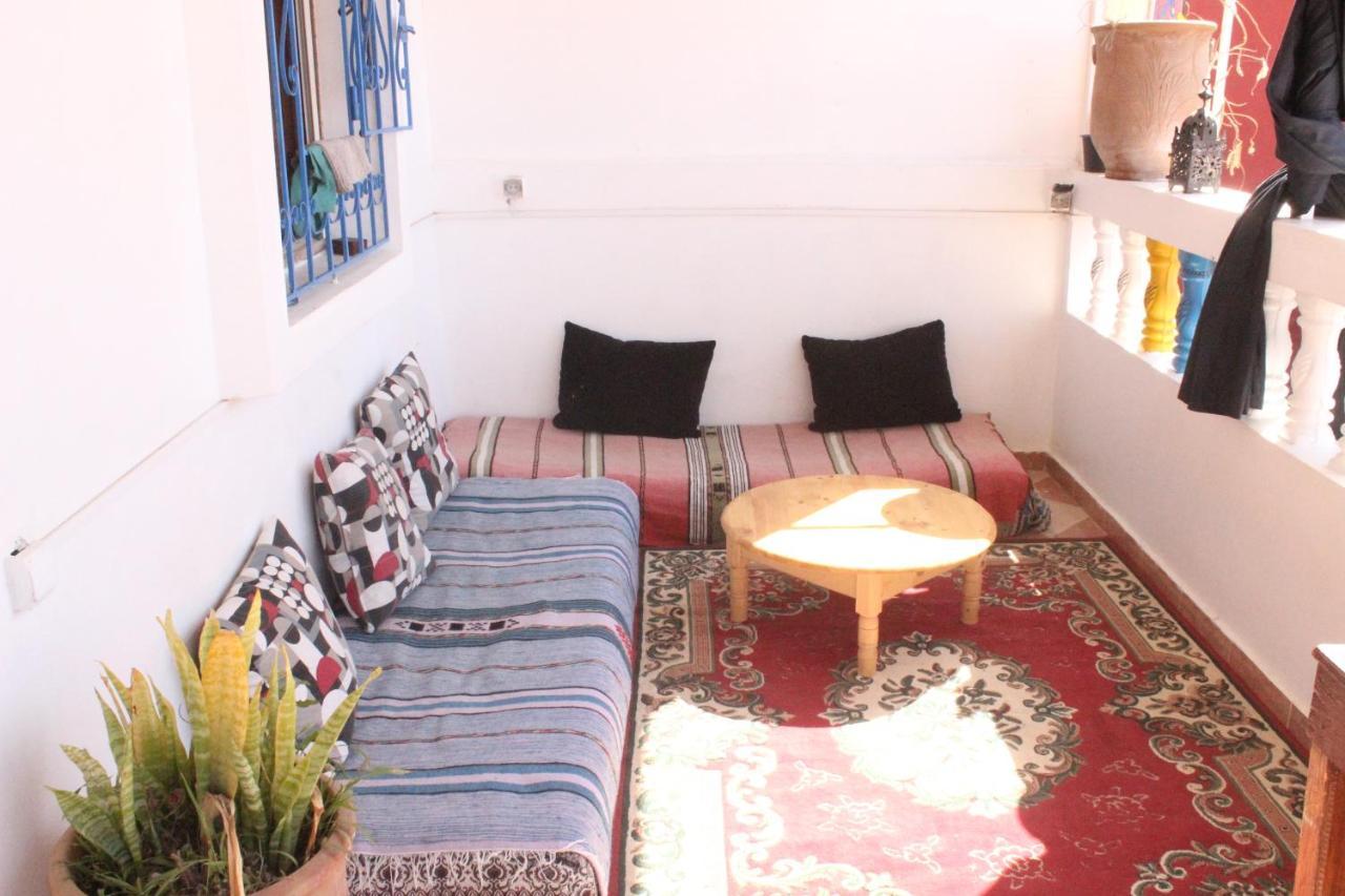 Tamraght White Hostel Экстерьер фото