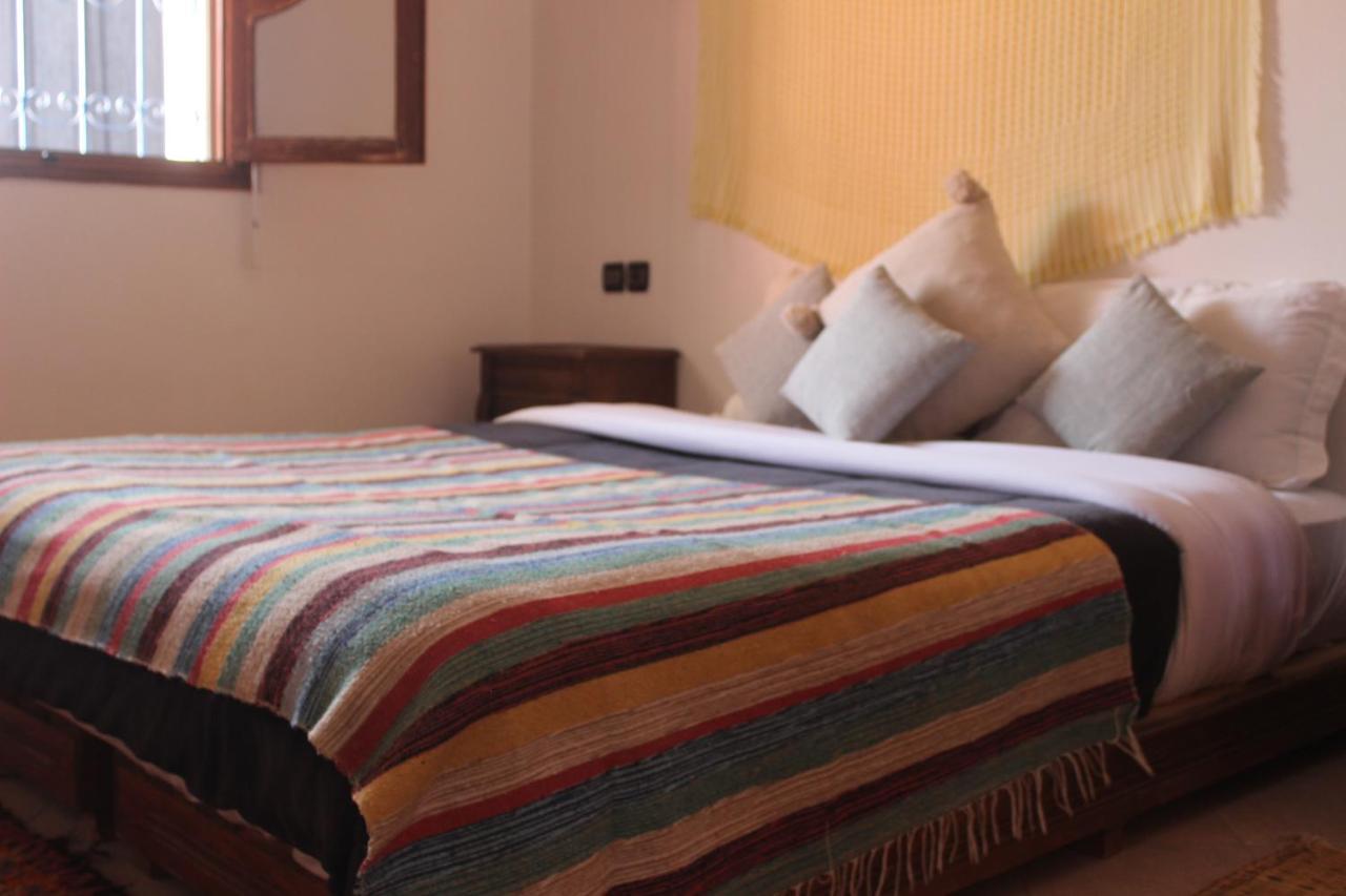 Tamraght White Hostel Экстерьер фото
