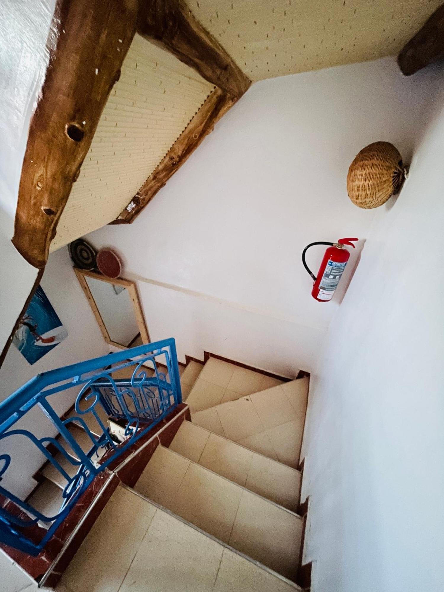 Tamraght White Hostel Экстерьер фото